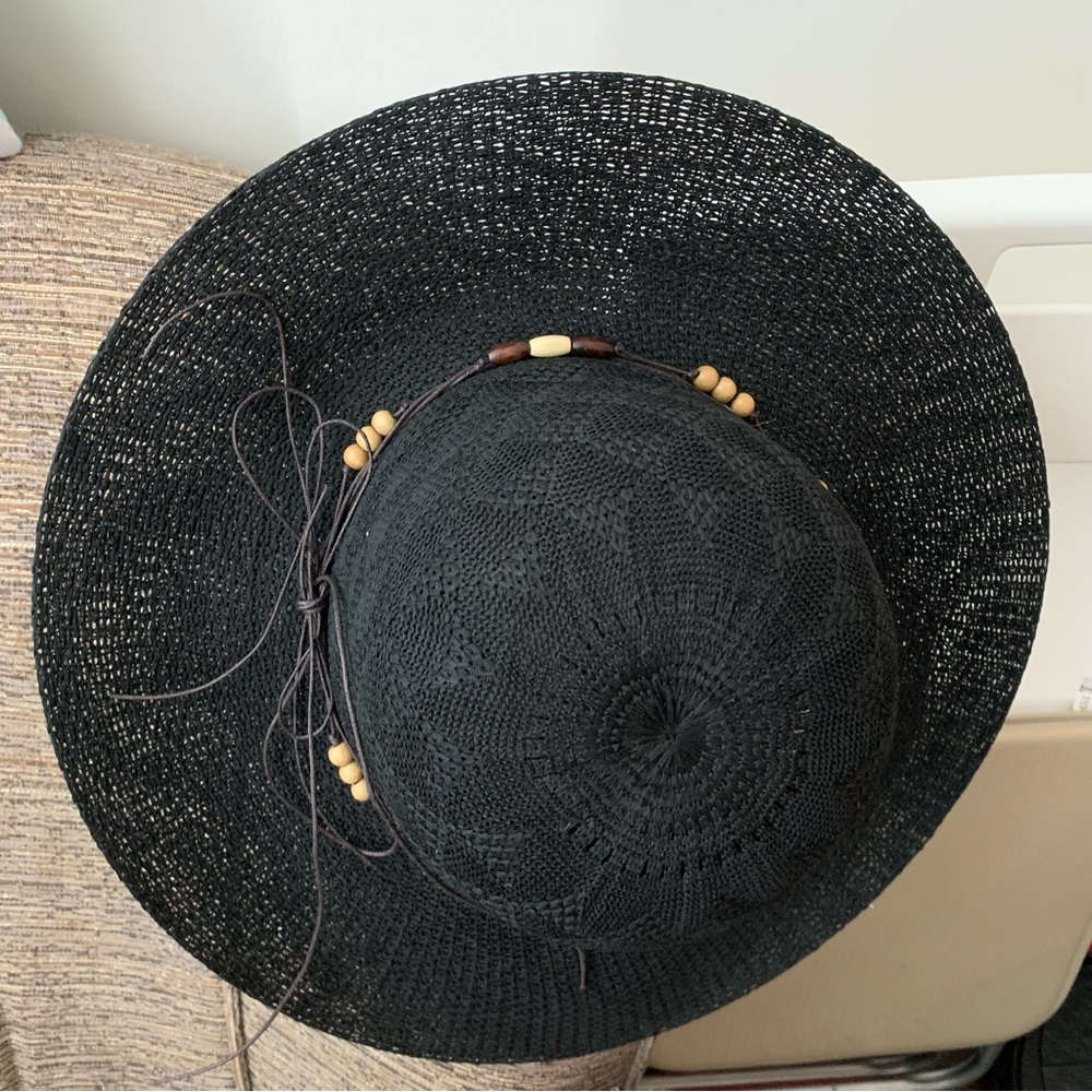 sun/beach hat - Picture 3 of 3